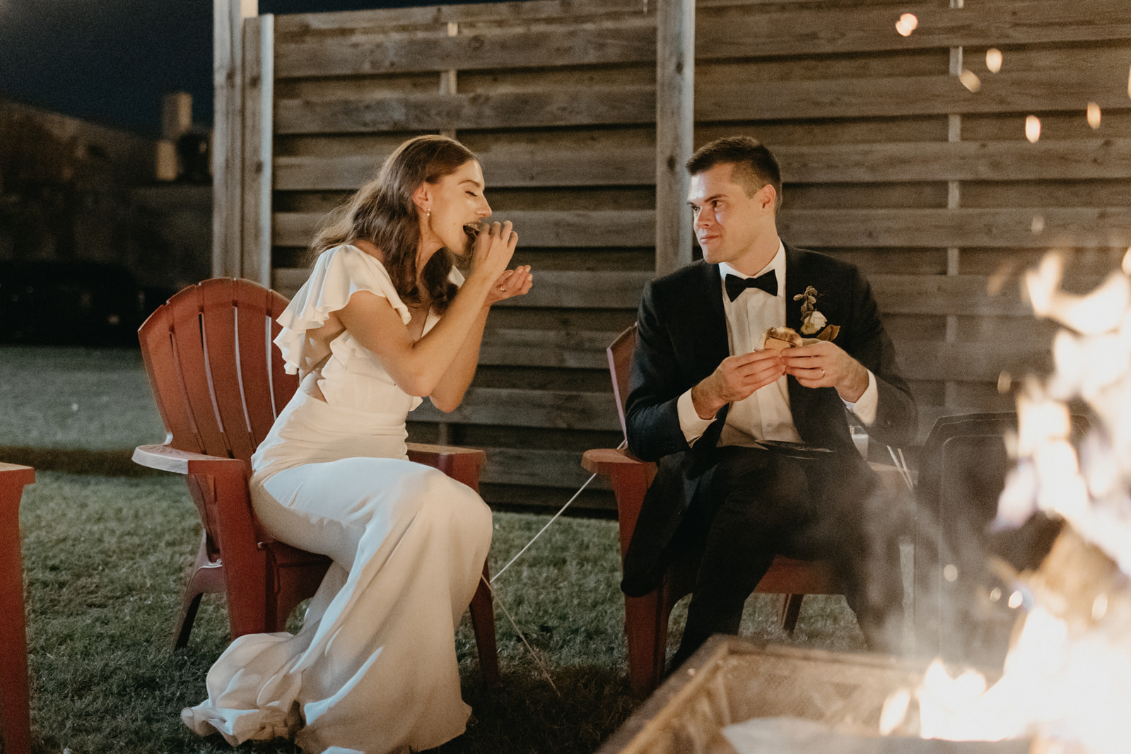 Wedding bonfire s'mores